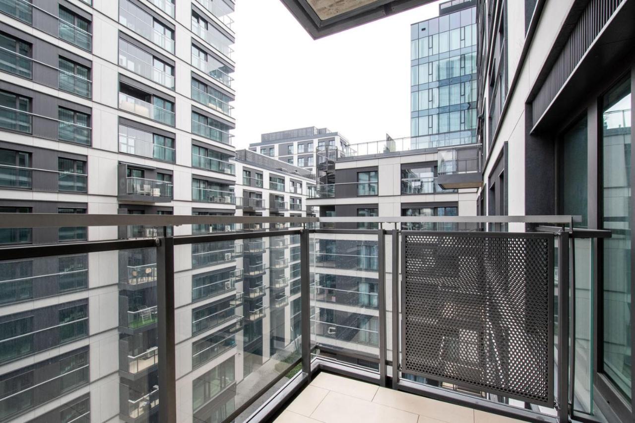Warsaw Night Apartments Menica Residence Luaran gambar