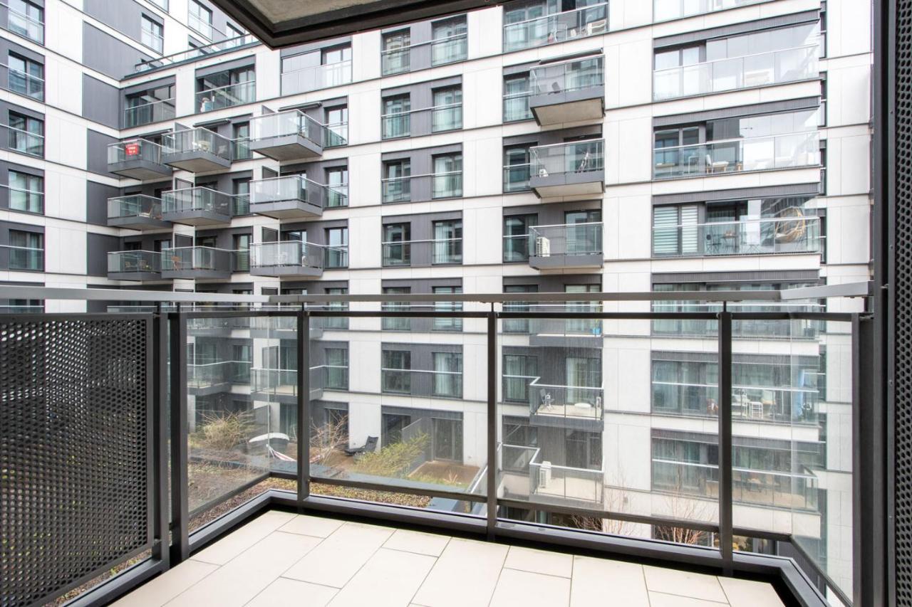 Warsaw Night Apartments Menica Residence Luaran gambar